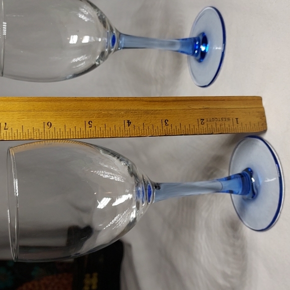 Azur Light Blue  CRISTAL D'ARQUES-DURAND wine 🍷 glasses 🥂 - Picture 5 of 9